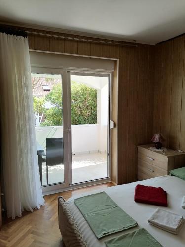 Two-Bedroom Apartment with Terrace image 10
