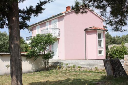  Apartments and rooms by the sea Barbat, Rab - 5068 in Rab