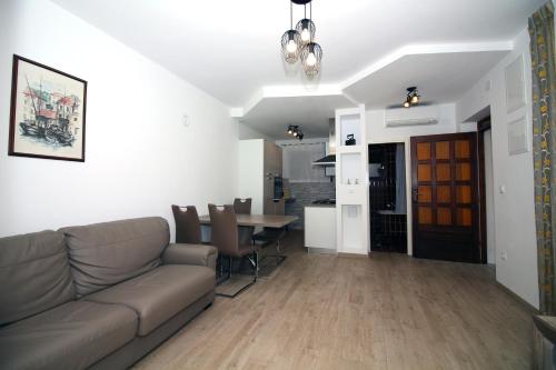 Apartments and rooms by the sea Tisno Murter - 5106 - image 3