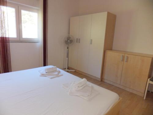 Apartments by the sea Supetarska Draga - Gornja Rab - 5054 - image 10