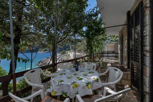 Balkons/terase, Apartments by the sea Cove Pokrivenik, Hvar - 5223 in Zastražišće