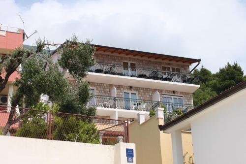  Apartments with a parking space Zivogosce - Porat, Makarska - 6700 in Igrane