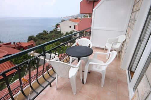 陽台/露台, Apartments with parking space Zivogosce - Porat, Makarska - 6700 in 捷科高斯切