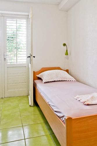 Two-Bedroom Apartment with Terrace image 10