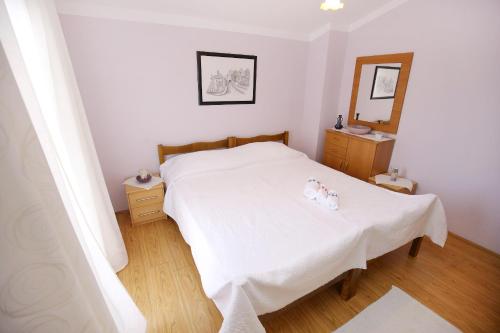 Apartments with a parking space Maslenica Novigrad - 6572 - image 3