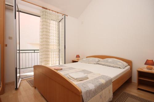 Apartments by the sea Zaostrog, Makarska - 6659