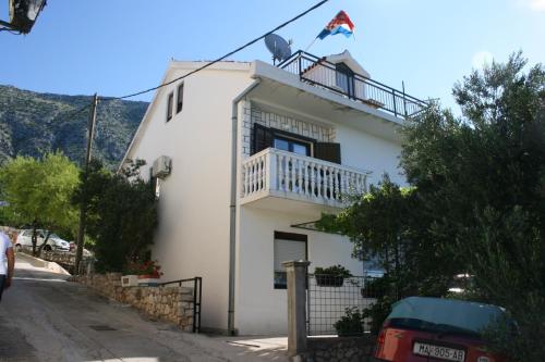  Apartments by the sea Igrane, Makarska - 6840 in Igrane