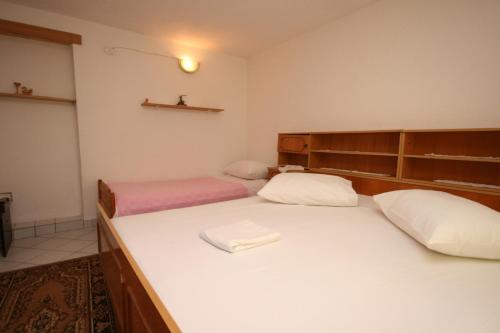 One-Bedroom Apartment with Terrace image 7