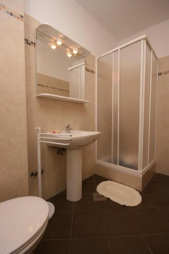 Apartments by the sea Mandre Pag - 6518 - main image