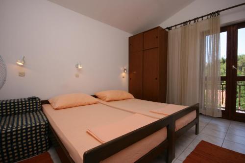 Apartments by the sea Zaostrog Makarska - 6799 - image 8