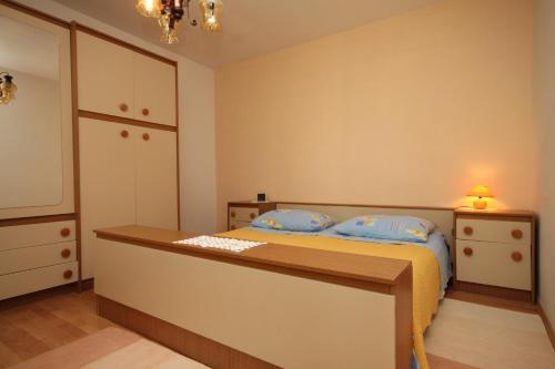 Apartments with a parking space Makarska - 6792 - image 14