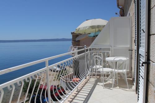 Apartments by the sea Podgora Makarska - 6764 - image 4