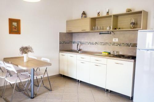 One-Bedroom Apartment with Terrace image 4