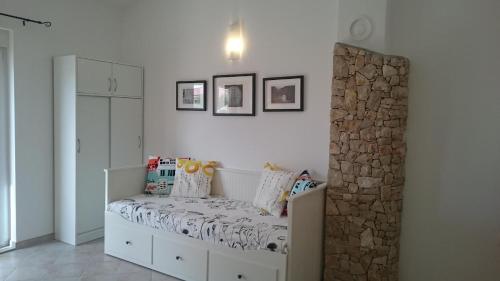 One-Bedroom Apartment with Terrace and Sea View room in Apartments by the sea Mandre Pag - 6516