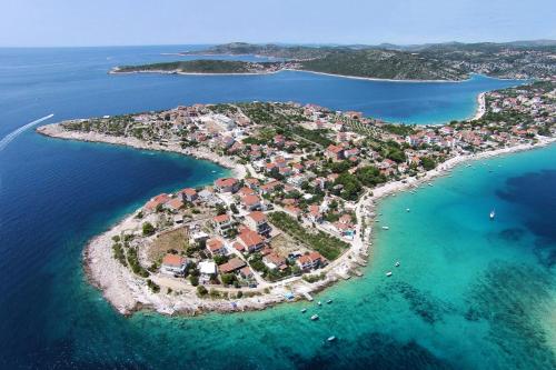 Apartments by the sea Sevid Trogir - 9125 - image 6