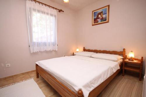 Apartments with a parking space Starigrad Paklenica - 6566 - main image