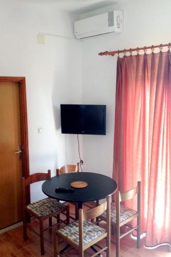 Apartments with a parking space Gradac Makarska - 6724 - image 6