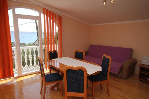 Studio with Balcony and Sea View