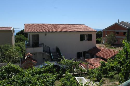 Apartments with a parking space Makarska - 6791