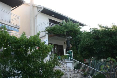 Apartments by the sea Starigrad, Paklenica - 6589 - Starigrad-Paklenica
