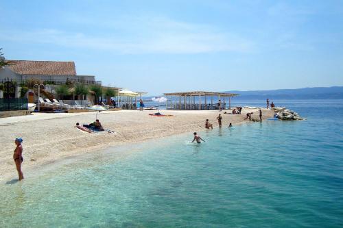 ชายหาด, Apartments with a parking space Mali Rat (Omis) - 7482 in ดูกิ รัต