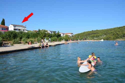  Apartments by the sea Pirovac, Sibenik - 6447 in Pirovac