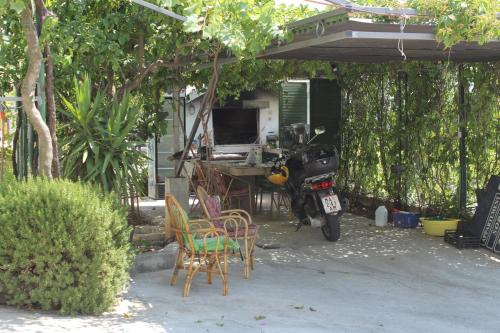 Apartments with a parking space Makarska - 6693 - image 5