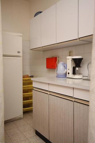 Three-Bedroom Apartment with Terrace and Sea View image 8