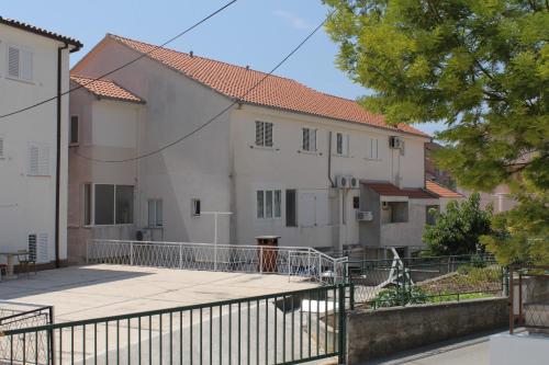  Apartments with a parking space Makarska - 6696 in Makarska