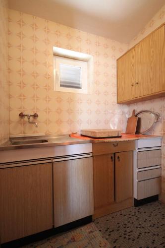 One-Bedroom Apartment with Terrace image 3