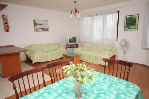 One-Bedroom Apartment with Terrace and Sea View