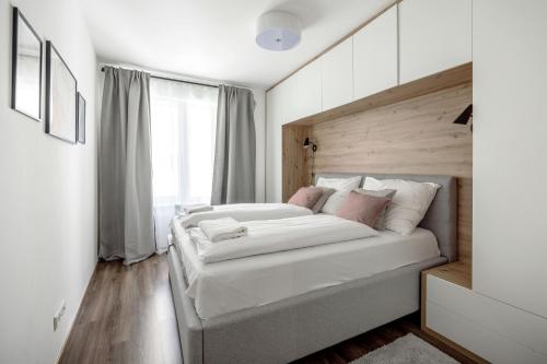 Walnut Tree Apartment