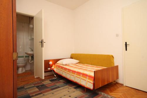 Triple Room with Balcony image 3
