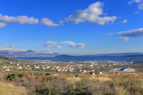 Holiday house with a swimming pool Plano Trogir - 11897 - main image