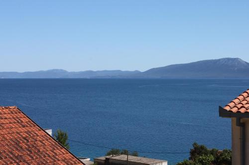 Apartments by the sea Podaca, Makarska - 6745