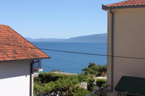 Apartments by the sea Podaca, Makarska - 6745