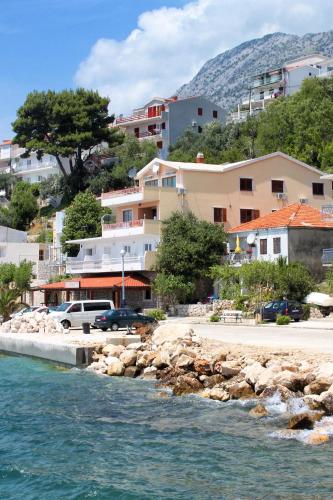  Apartments by the sea Zivogosce - Porat, Makarska - 6699 in Igrane