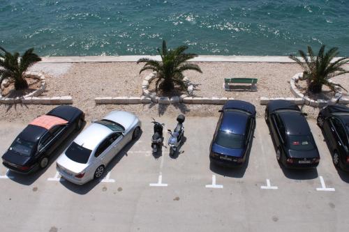 Apartments by the sea Zivogosce - Porat Makarska - 6699 - image 12
