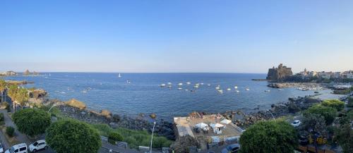 Mareincasa, Aci Castello (fotografie 6)