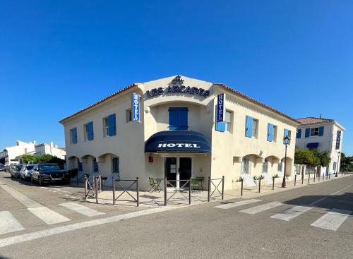 Hôtel Les Arcades