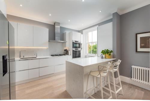 Stunning Maida Vale apartment near Regents canal by UnderTheDoormat - image 9