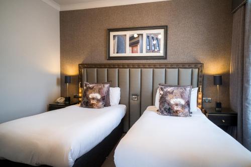 Number 10 Hotel - image 4