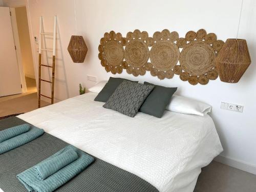 AZUL PORTMÁN – DESIGNED FOR GROUP AZUL PORTMÁN – DESIGNED FOR GROUP