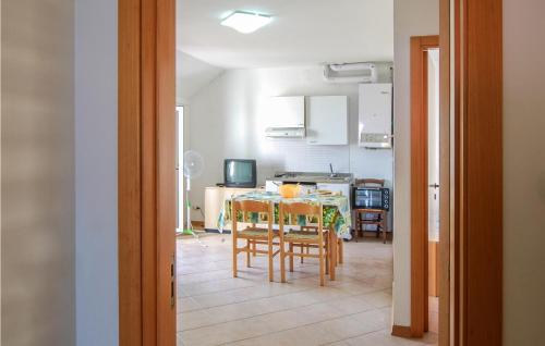  Nice apartment in Tre Camini with WiFi and 1 Bedrooms in Pedaso
