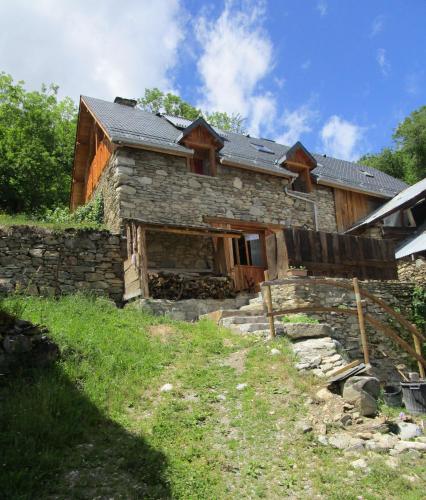 Le pré de la fontaine chambre d'hôte Gouaux-de-Larboust