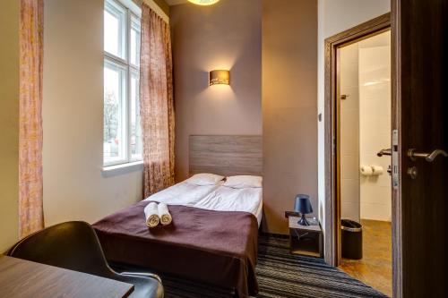 Planet Hostel Room Type - Double Room with Private Bathroom