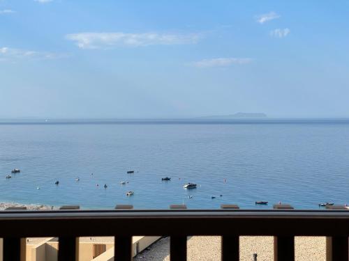 Green Coast 136 - image 4