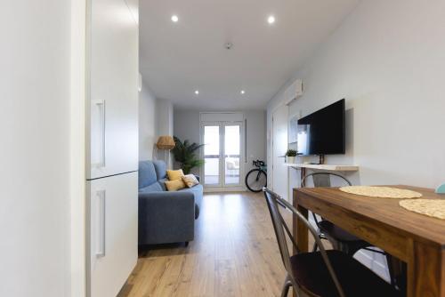 Bravissimo Eiximenis, with beautiful terrace and views, Girona (fotografie 11)