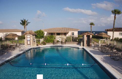 Royal Flamingo Villas – Hillsboro Beach, FL