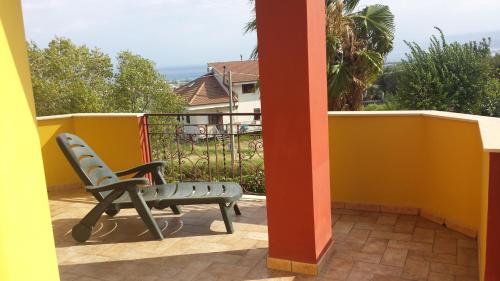 bed and breakfast coral blue